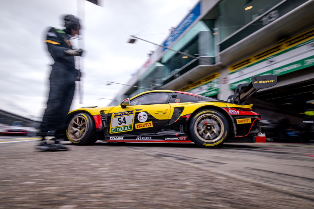 Bastian Buus inden 24 timer på Nürburgring: Det bliver spændende!
(Foto: Gruppe C Photography)